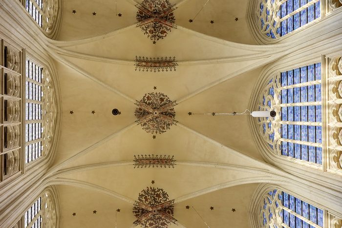 Architecture du plafond de l'église Saint Pierre à Louvain