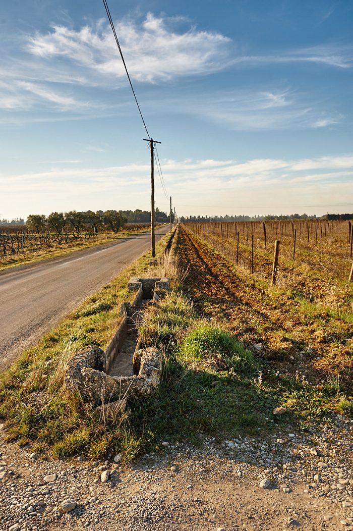 Aurore sur les martelières : patrimoine hydraulique provençal, fin d’un art de vivre