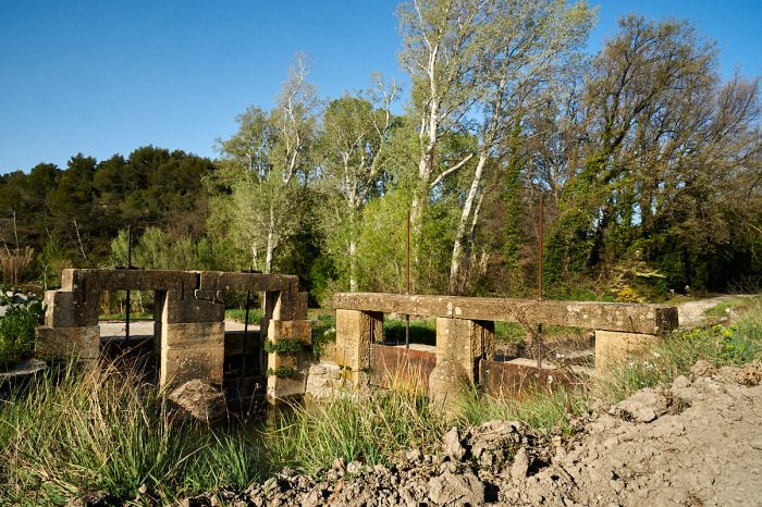 Martelières, mémoire de pierre : vestiges d’un patrimoine hydraulique, dernier hommage à une Provence d’autrefois