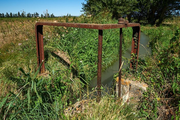 Martelières abandonnée : paysages provençaux, vestiges d’un patrimoine hydraulique en déclin