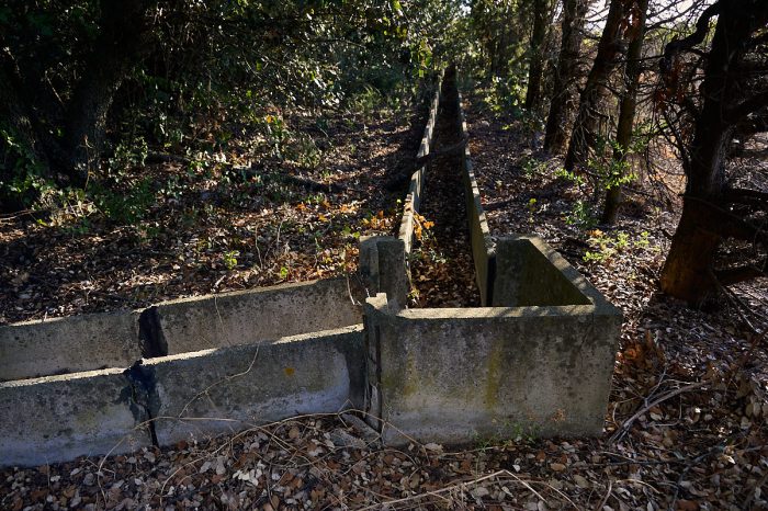 Martelières, témoignages de pierre : vestiges d’un patrimoine hydraulique, mémoire photographique d’une Provence oubliée